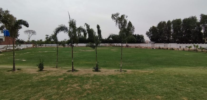 BAHRIA TOWN FARMHOUSE 168