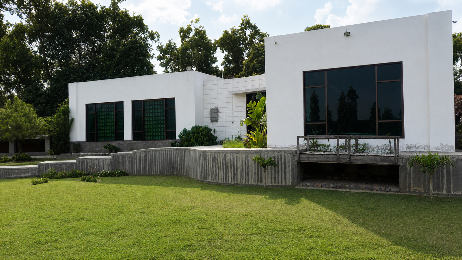 BEDIAN ROAD FARMHOUSE 03