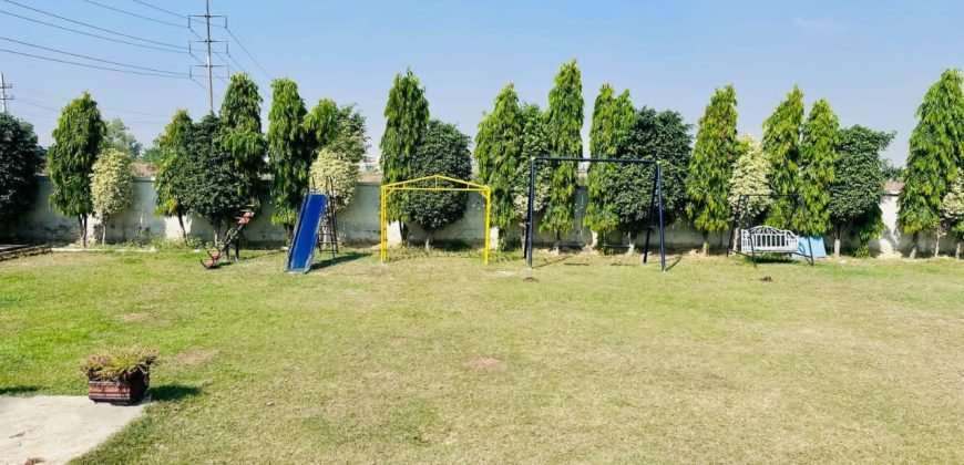 SWIMMING POOL BAHRIA TOWN 85