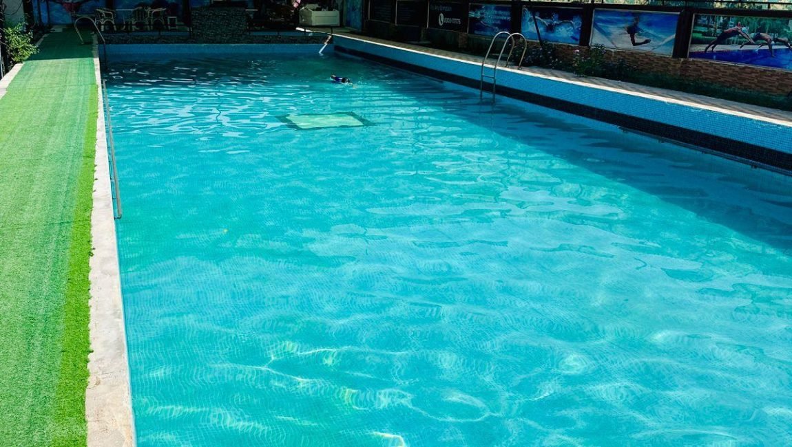 SWIMMING POOL BAHRIA TOWN 85