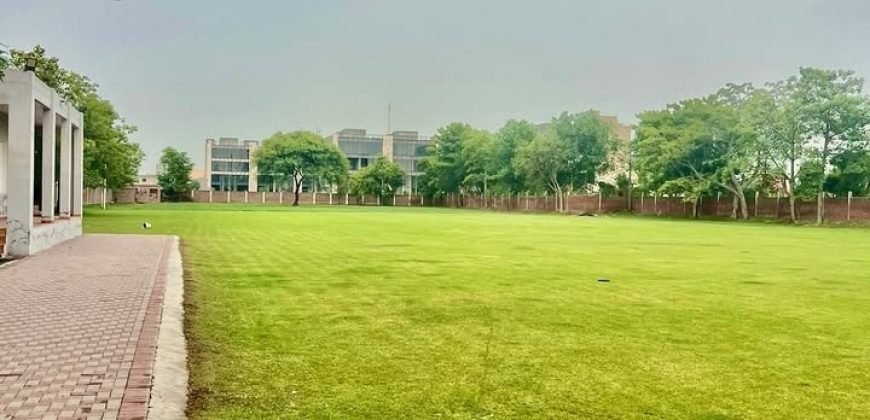 RAIWIND ROAD FARMHOUSE 115