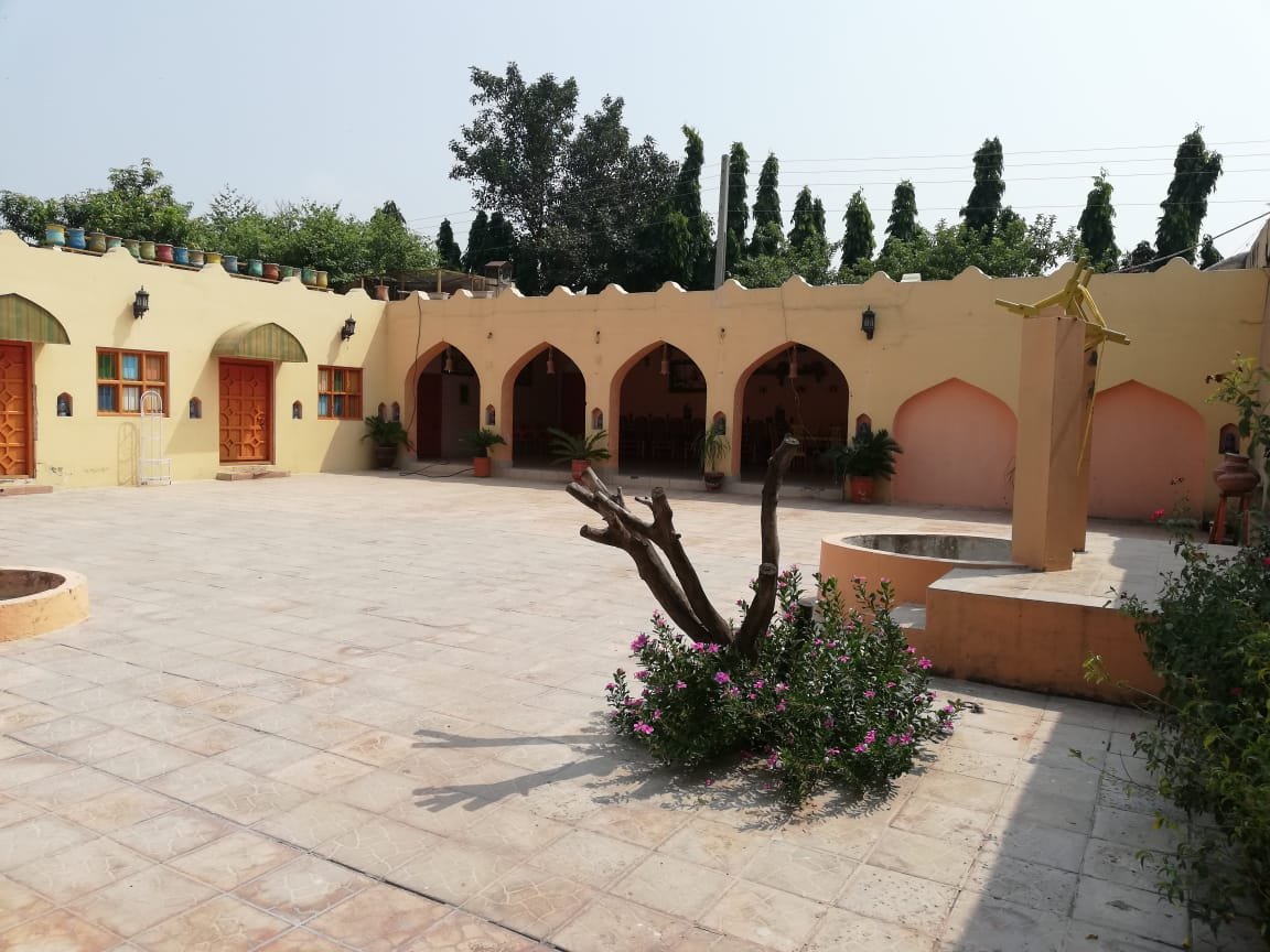 BEDIAN ROAD FARMHOUSE 01