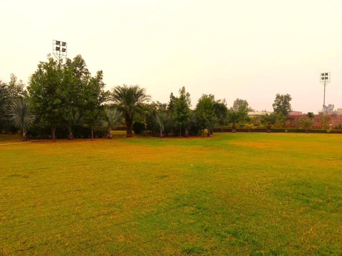 GREEN ACRE FARMHOUSE 18