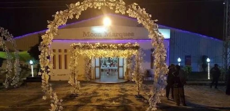 MOON MARQUEE 166