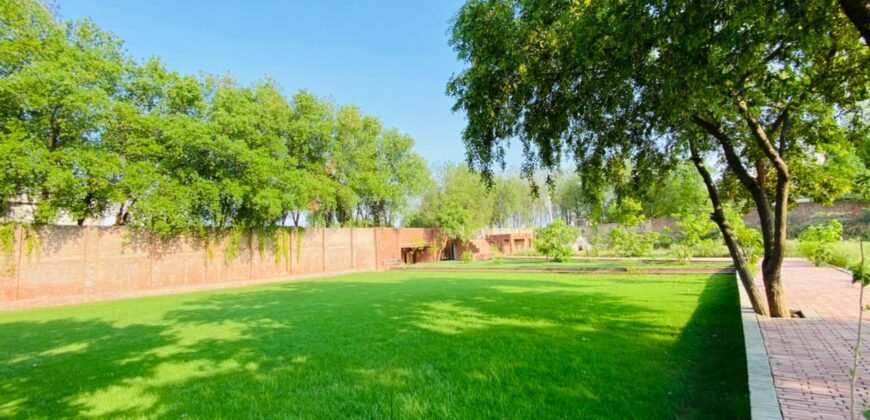 VALANCIA FARMHOUSE 209
