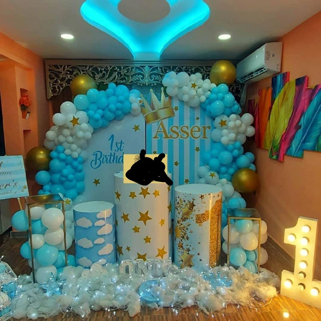 Stylish birthday celebration arrangement with a coordinated colour scheme in Lahore